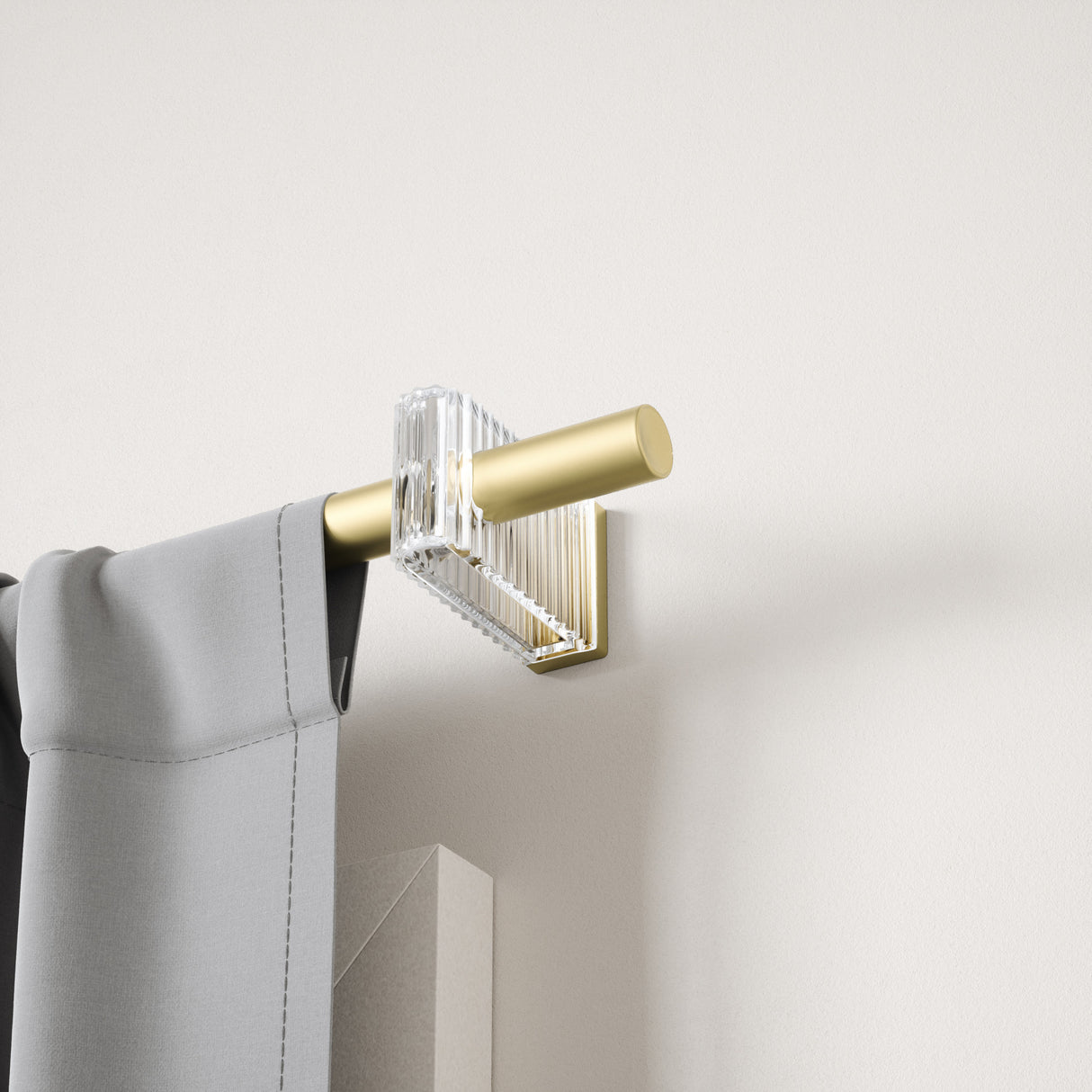 | color: Gold | size: 42-120" (107-305 cm) | diameter: 1" (2.5 cm) | Hover