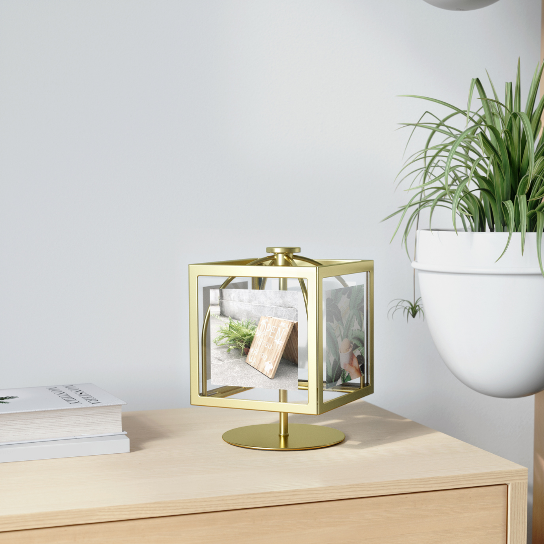 Behind the Design: Rocker Picture Frame – Umbra UK