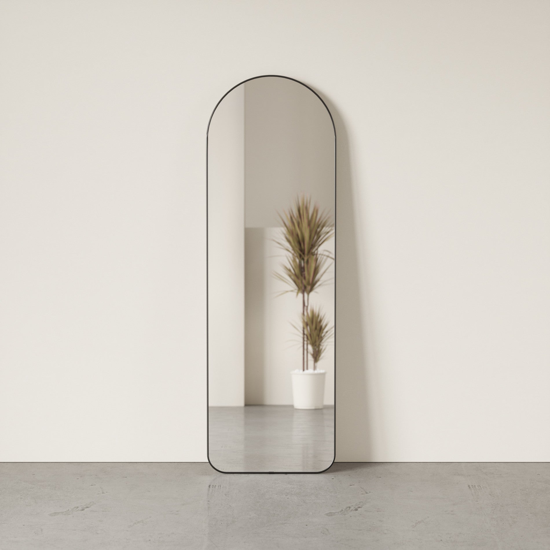 Hubba Arched Leaning & Wall Mirror – Umbra UK