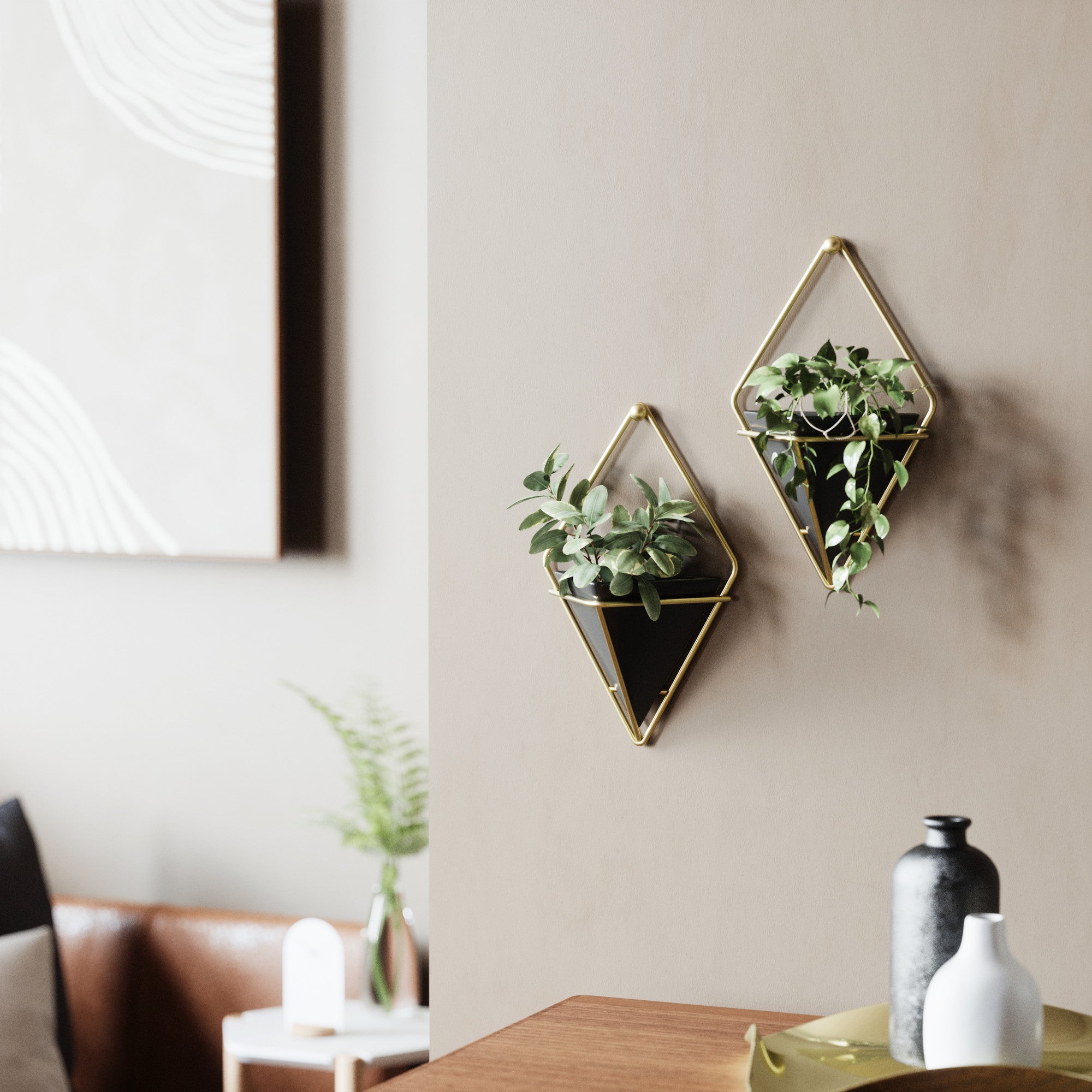 Shop Original & Modern Wall Decor for Your Home – Umbra UK